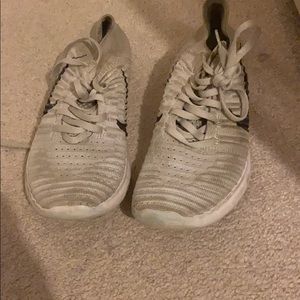 NIKE FIYKNIT FREE RUNS